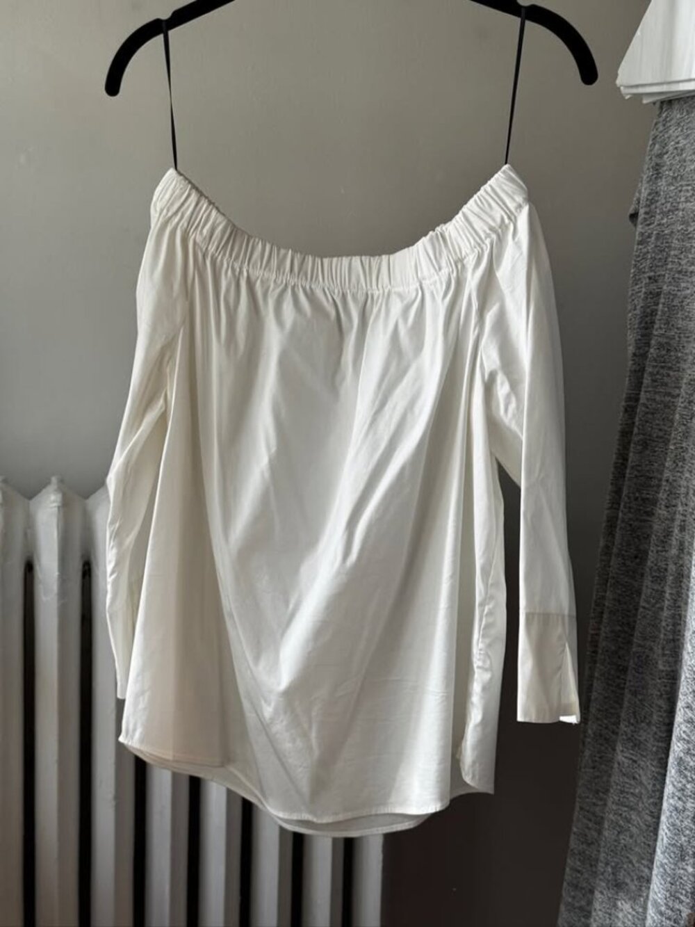 Zara White Minimal Off-The-Shoulder Dress Shirt / Top